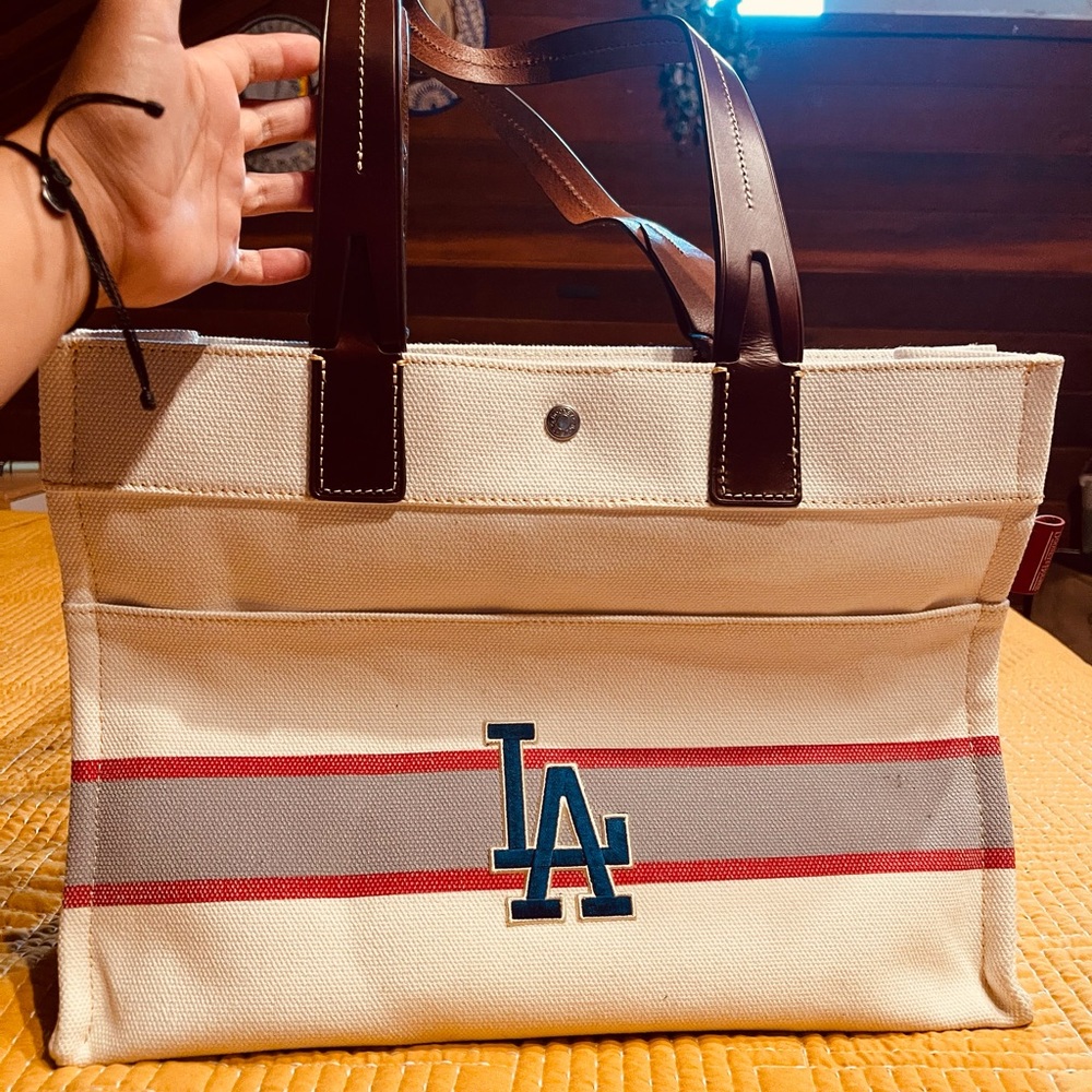 Dooney & Bourke dodger Tote Bag